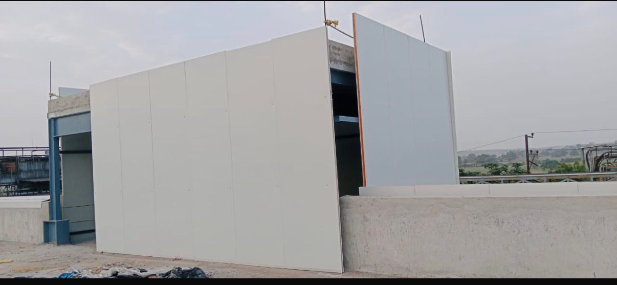 Modular cabin PUF wall project