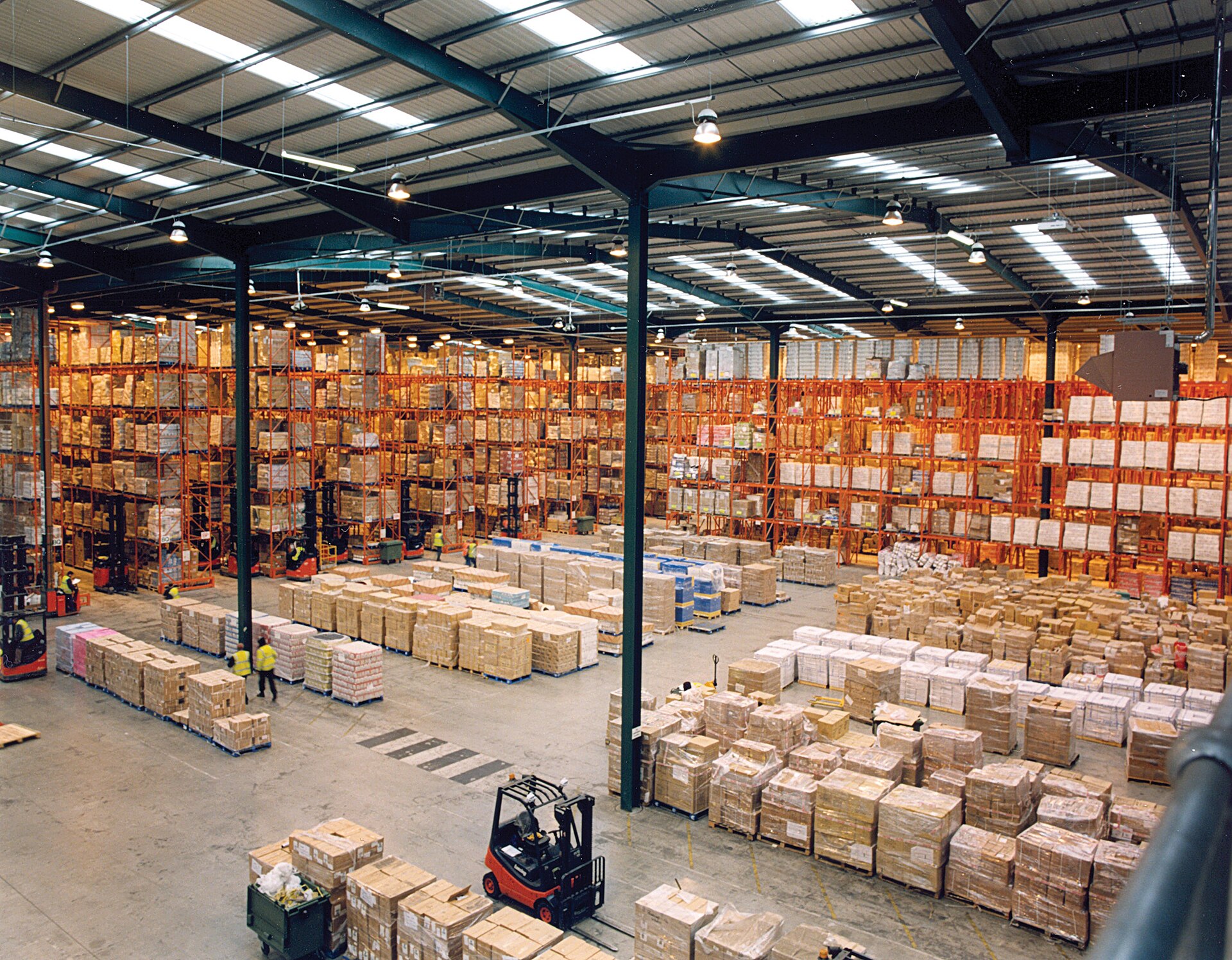 Heavy duty storage racks