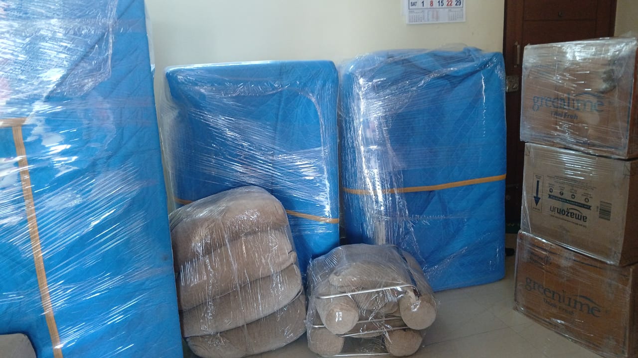 City house shifting packed household goods