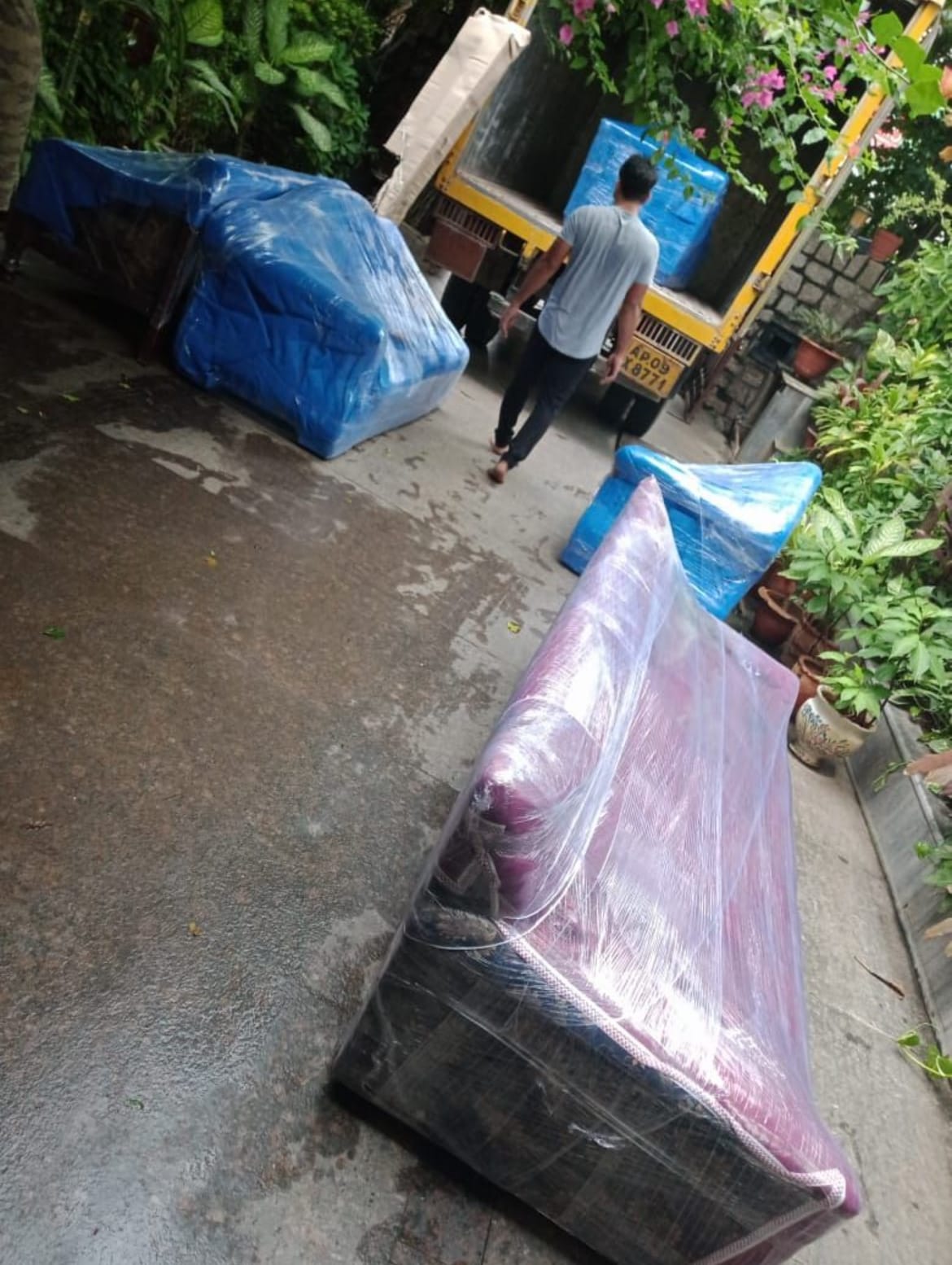 City house shifting moving team and wrapped goods