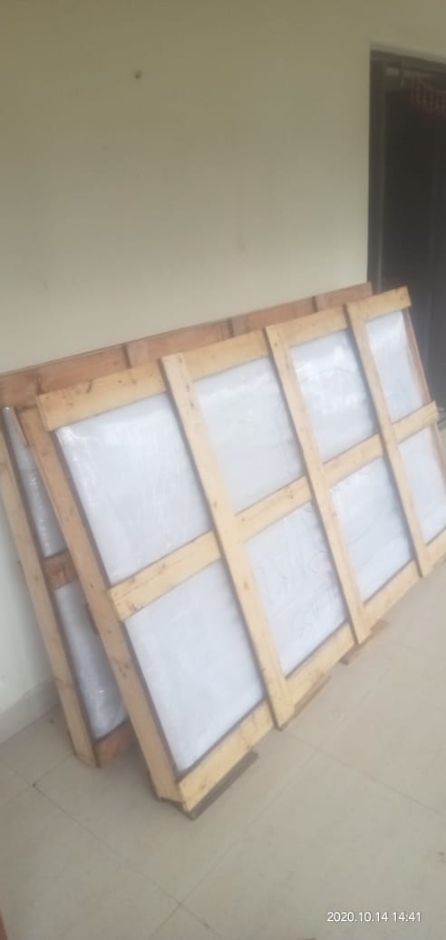 Commercial shifting wooden frame packing